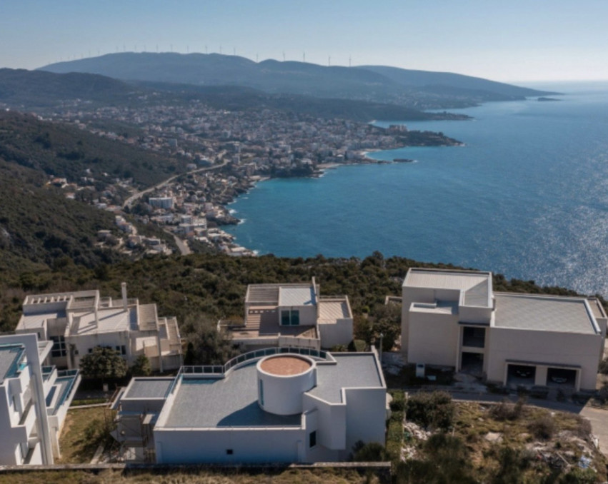 Luksuzna vila sa pogledom na more potpuno renovirana